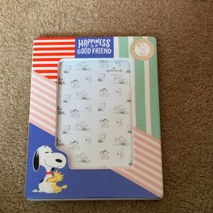 Hallmark Happiness is a good friend Snoopy & Woodstock Frame New